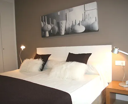 Irenaz Aparthotel 3*