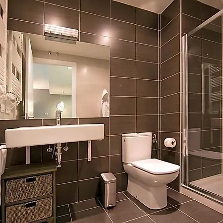 Irenaz Aparthotel 3*