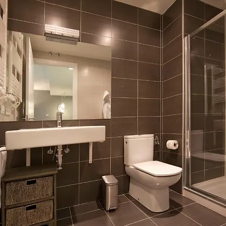 Irenaz Lejlighedshotel 3*